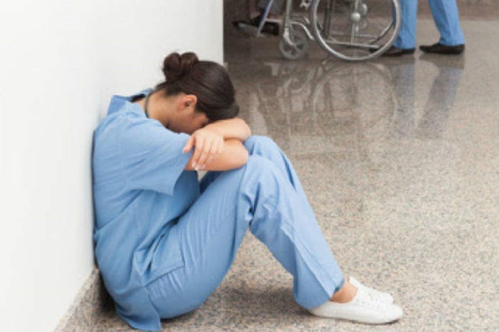 Amato (Confintesa Sanità): carenza record di infermieri in Italia, 51mila operatori senza lavoro ma gli ospedali non assumono