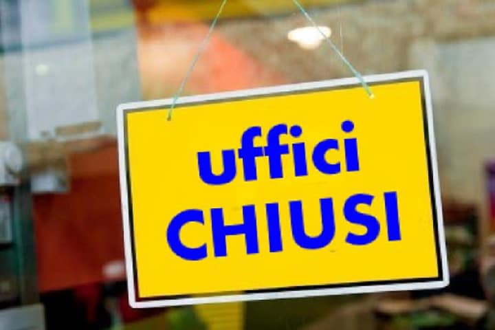 Il Governo sbaglia a tenere aperti gli uffici pubblici