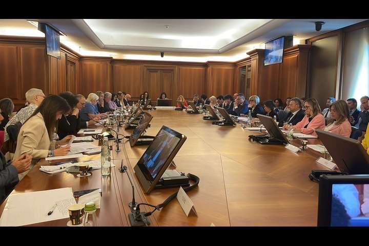 Confintesa al fianco delle donne per le pari opportunità contro la disparità retributiva
